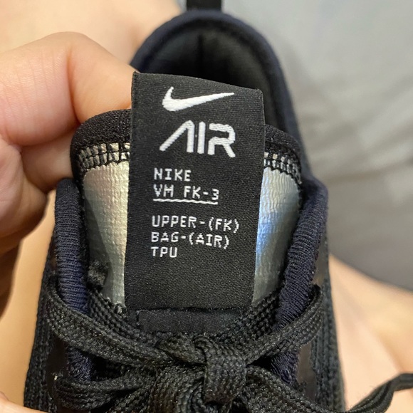 NIKE VAPORMAX FLYKNIT 3 RUNNING SHOES - Picture 2 of 10